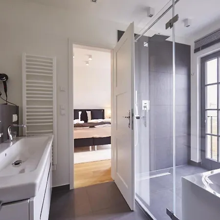 Reetland Am - Luxus Reetdachvilla Mit 3 Schlafzimmern, Sauna Und Kamin E17 Casa vacanze Dranske